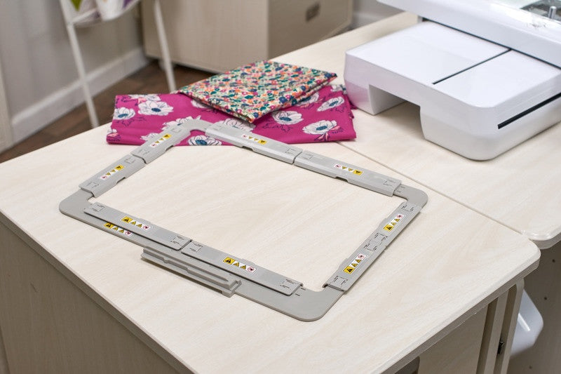 Magnetic Embroidery Frame 7in x 12in
