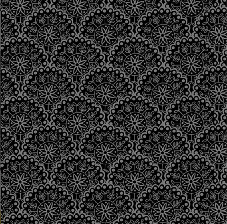 Bee Happy Clamshell, A519 K