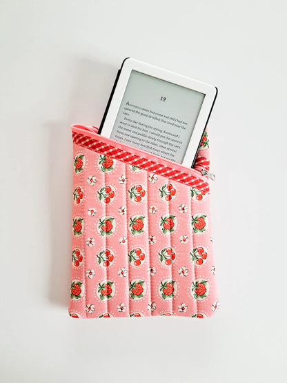 Hemingway Pouch
