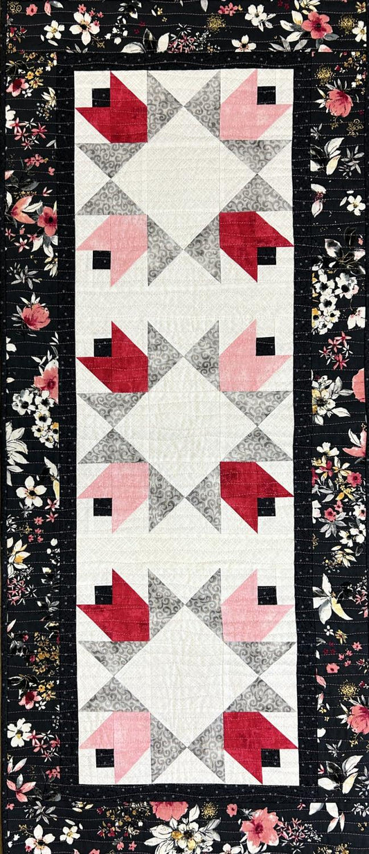 Tulip Tabler Runner (grey)
