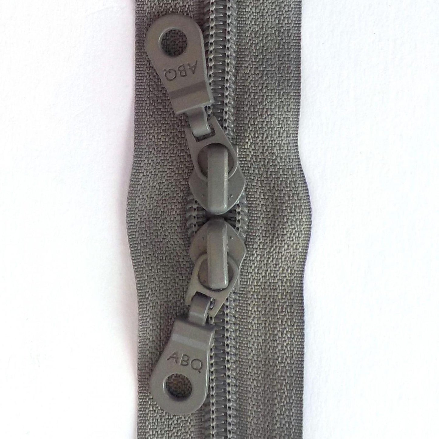 Zipper - 30" Dual Pull Charc